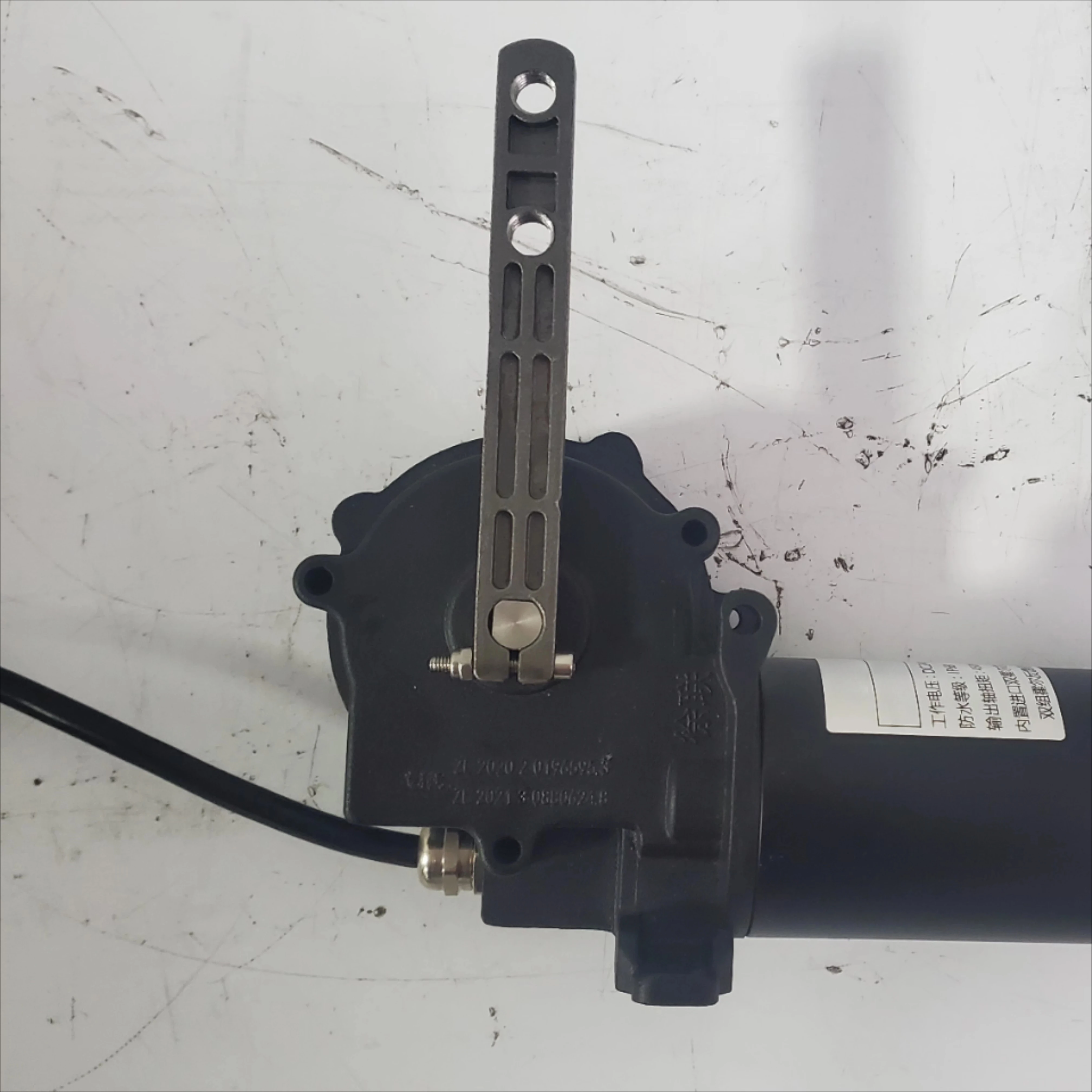 4 5 Channel Waterproof Dustproof Remote Control Clutch Motor For Truck Crane Lifting Machinery
4 5 Channel Waterproof Dustproof Remote Control Clutch Motor For Truck Crane Lifting Machinery