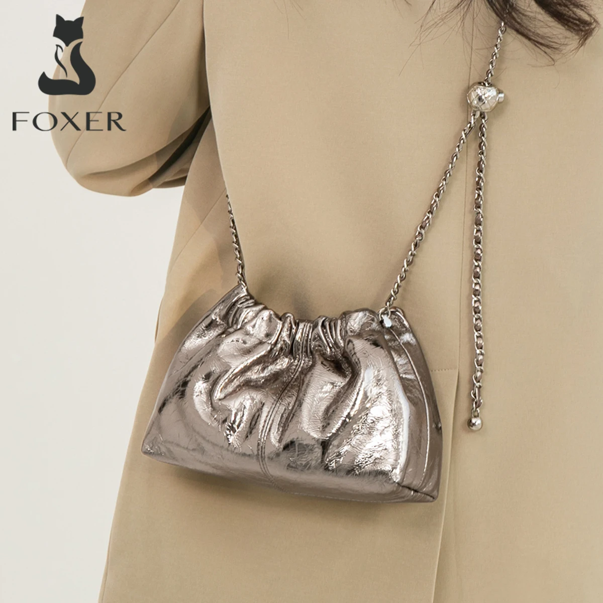 FOXER Genuine Leather Women Small Shoulder Bag Lady Fashion Mini Crossbody Handbag Purse Perfect Gift for Wife, Girlfriend
FOXER Genuine Leather Women Small Shoulder Bag Lady Fashion Mini Crossbody Handbag Purse Perfect Gift for Wife, Girlfriend