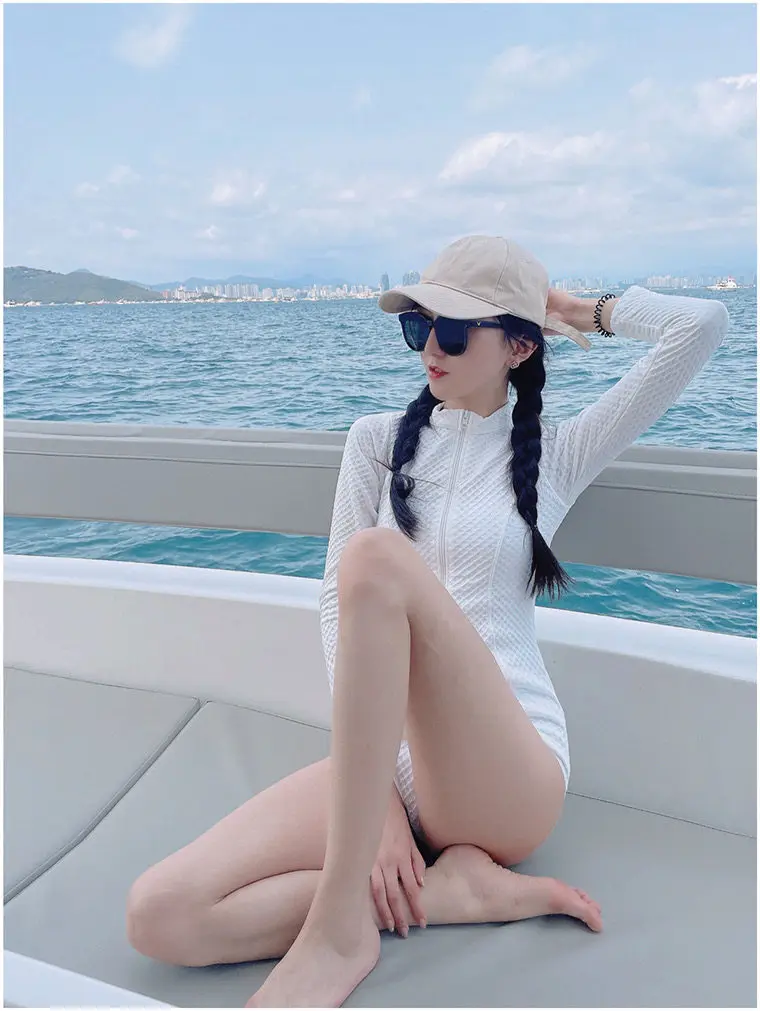 Conservative Long Sleeve Swimsuit for Women Surfing Suit Thermal Spa Swimming Wear Slimming Meat Covering Summer Le...
Conservative Long Sleeve Swimsuit for Women Surfing Suit Thermal Spa Swimming Wear Slimming Meat Covering Summer Le...