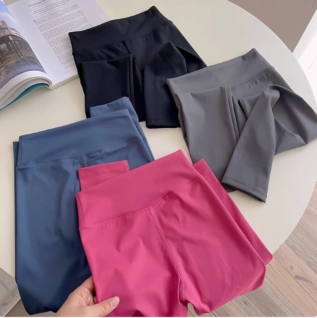 Women Summer Seamless Yoga Pants Knitted Solid Colour Hip Wrap Shorts Breathable High Stretch Sports Running Yoga Pants
Women Summer Seamless Yoga Pants Knitted Solid Colour Hip Wrap Shorts Breathable High Stretch Sports Running Yoga Pants