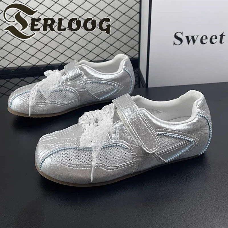 Lace Flats Women's Sport Shoes Summer New Mesh Sneakers 2025 Brand Woman Running Hiking Shoes Casual Cmofort Mujer Zapatillas
Lace Flats Women's Sport Shoes Summer New Mesh Sneakers 2025 Brand Woman Running Hiking Shoes Casual Cmofort Mujer Zapatillas