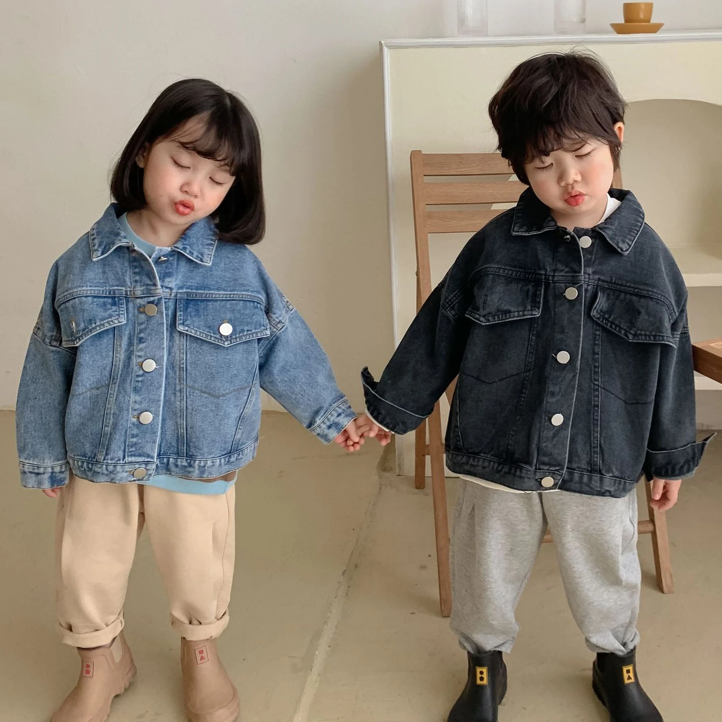 Little Kids Boys Girls Denim Jackets Korean Style Toddler Baby Outerwear Coat Spring Fall Fashion Jeans Jacket Children Outfits
Little Kids Boys Girls Denim Jackets Korean Style Toddler Baby Outerwear Coat Spring Fall Fashion Jeans Jacket Children Outfits