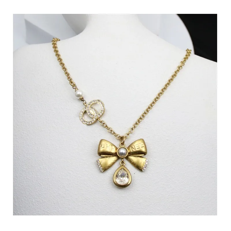 Xiaoxiang's New Trendy Personality Fashion Versatile Necklace Niche Design High-end Bow Necklace
Xiaoxiang's New Trendy Personality Fashion Versatile Necklace Niche Design High-end Bow Necklace