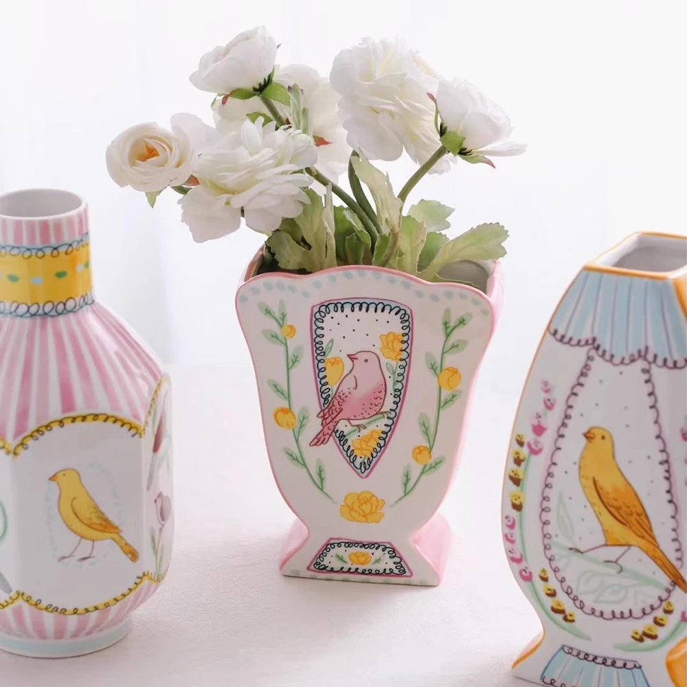 Керамическая ваза «Песнь Ноцингла и Розы» с романтической мелодии
Керамическая ваза «Песнь Ноцингла и Розы» с романтической мелодии