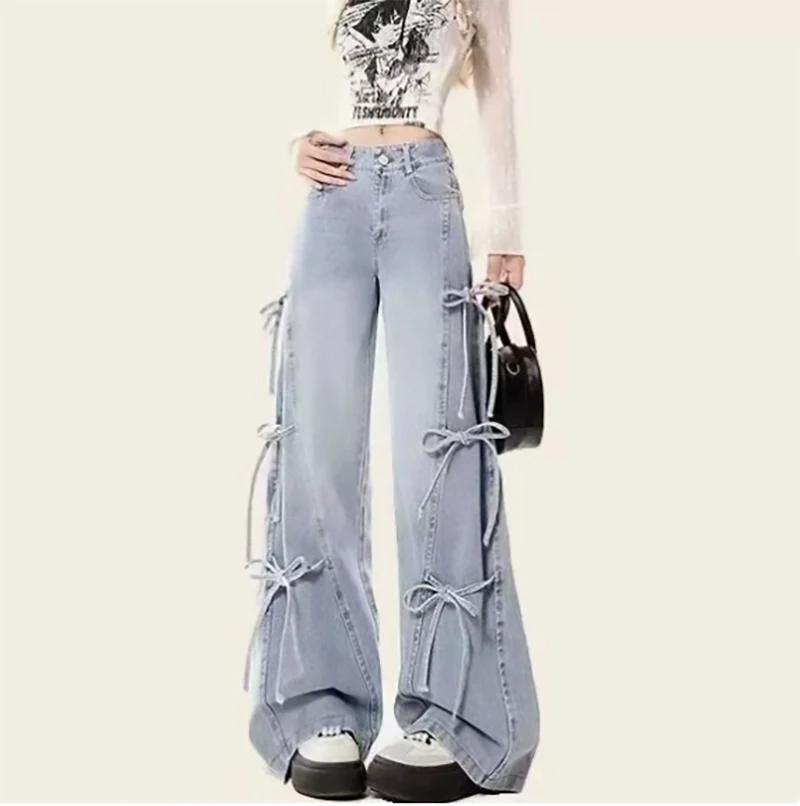 2026 Women Spring Autumn New American Vintage Style Bow Tie-up Light Blue Jeans Versatile Loose Wide-leg Pants
2026 Women Spring Autumn New American Vintage Style Bow Tie-up Light Blue Jeans Versatile Loose Wide-leg Pants