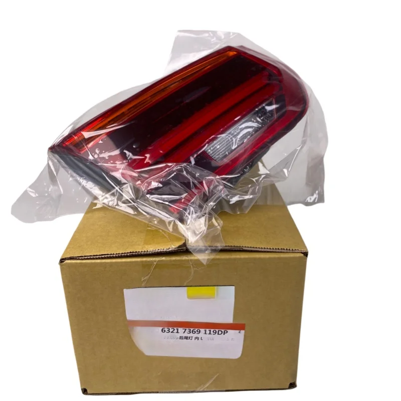 For 2016-2018 F30 F80 BMW 3 Series M3 with LED Bulb Rear Tail Light Brake Lamp 63217369117 63217369118 63217369119 63217369120
For 2016-2018 F30 F80 BMW 3 Series M3 with LED Bulb Rear Tail Light Brake Lamp 63217369117 63217369118 63217369119 63217369120