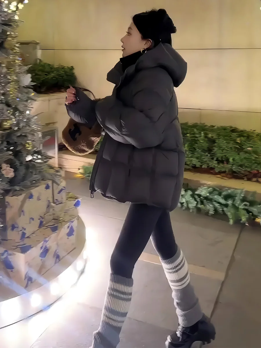 Новая женская зимняя куртка-пуховик Deep ey Du с капюшоном на молнии, средней длины, прямого кроя, для повседневной носки
Новая женская зимняя куртка-пуховик Deep ey Du с капюшоном на молнии, средней длины, прямого кроя, для повседневной носки