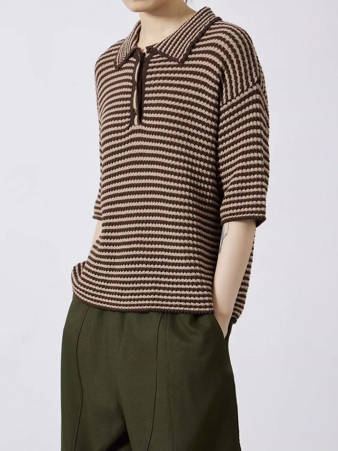 Dave&di Hollow Out Pure Cotton Lapel Half Open Striped Short Sleeved Knitted Shirt Top T-shirt Woman Clothes Female Clothing
Dave&di Hollow Out Pure Cotton Lapel Half Open Striped Short Sleeved Knitted Shirt Top T-shirt Woman Clothes Female Clothing