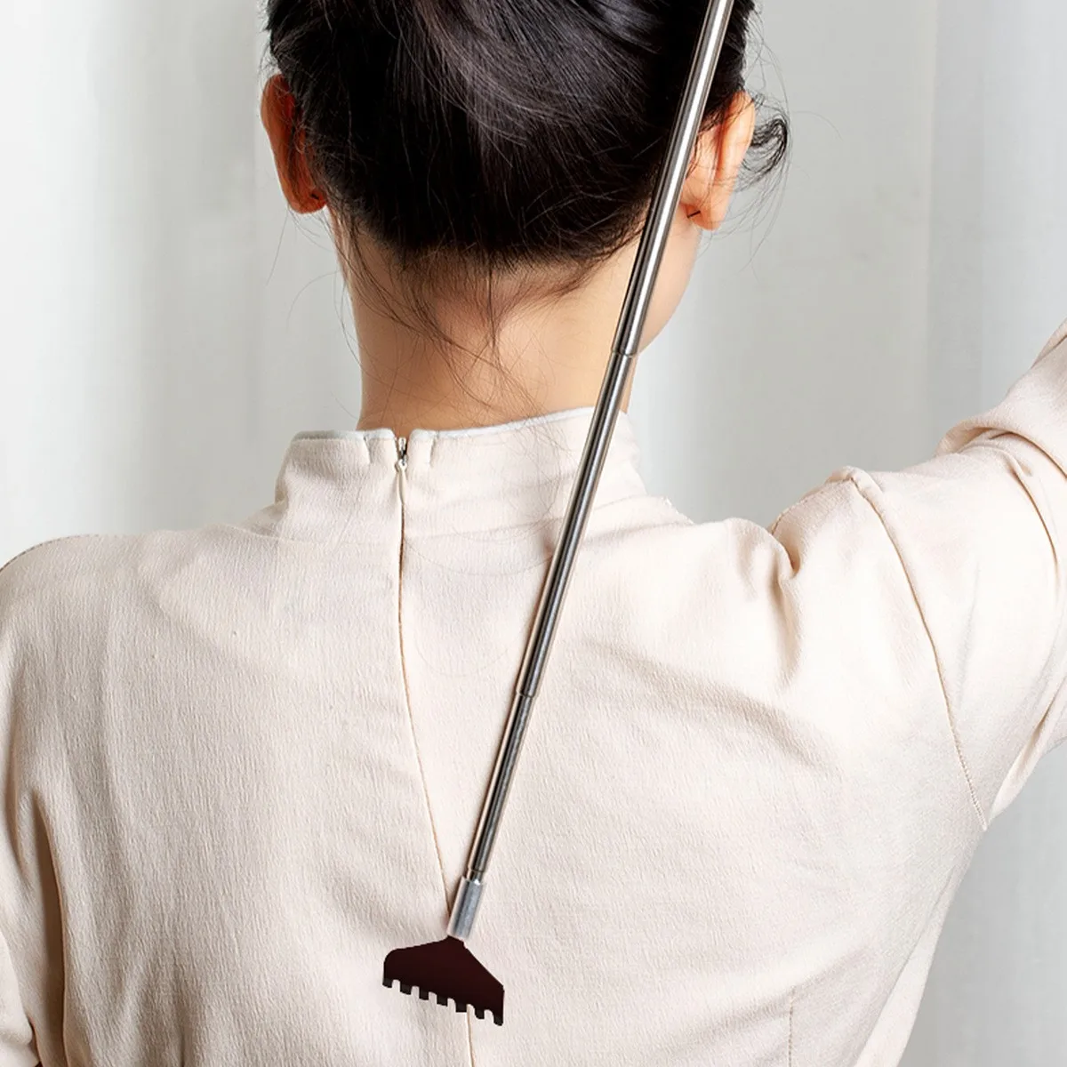 Star Telescopic Back Scratcher Scratching Backscratcher Massager Metal Stainless Steel Tool with Carrying Bag BHL1480-FRO
Star Telescopic Back Scratcher Scratching Backscratcher Massager Metal Stainless Steel Tool with Carrying Bag BHL1480-FRO