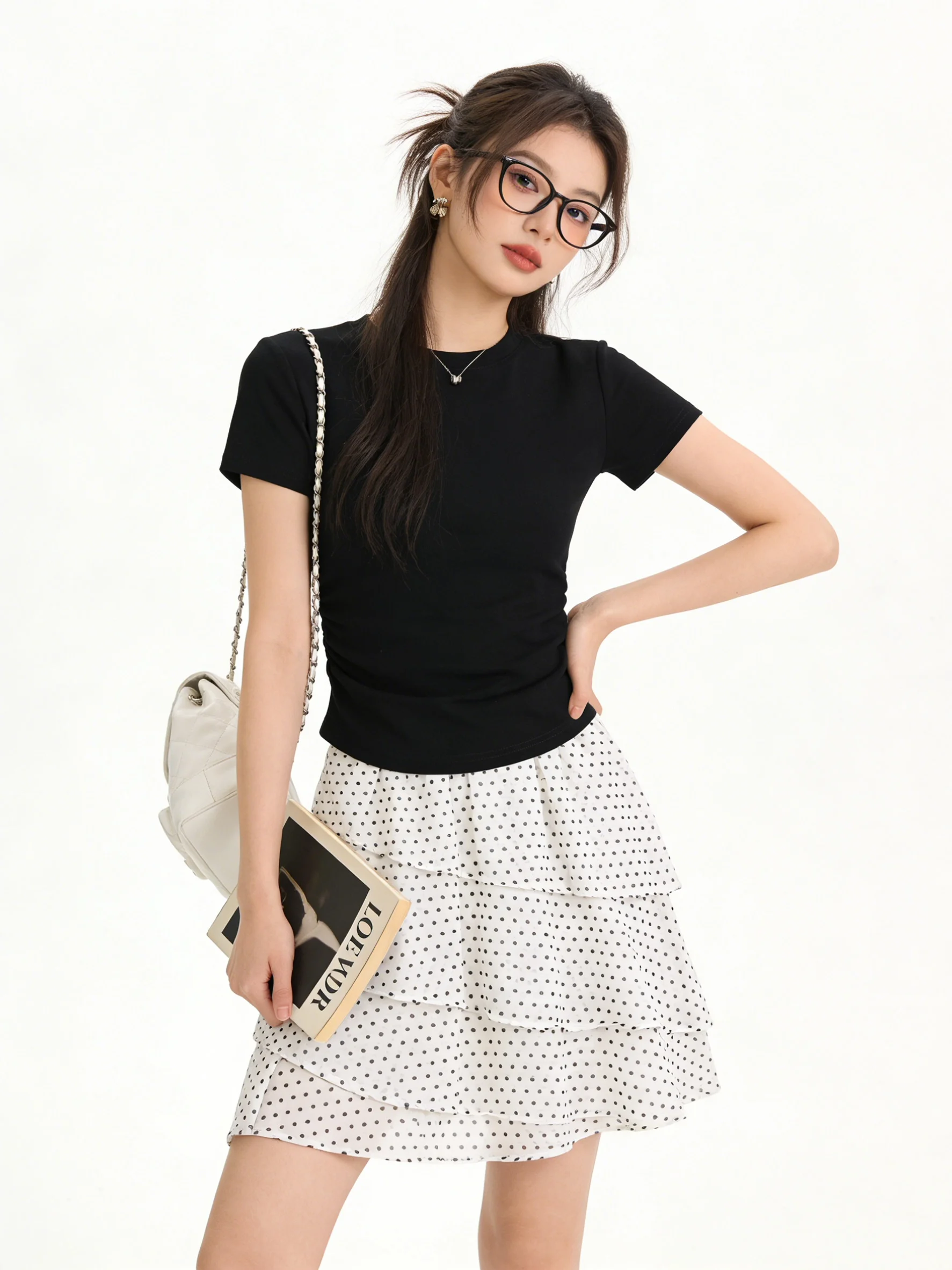 Ageless Polka Dot A-Line Skirt Skin-Friendly Layered Cake Skirt High Waist Elastic Waistband Daily Wear Korean Style
Ageless Polka Dot A-Line Skirt Skin-Friendly Layered Cake Skirt High Waist Elastic Waistband Daily Wear Korean Style