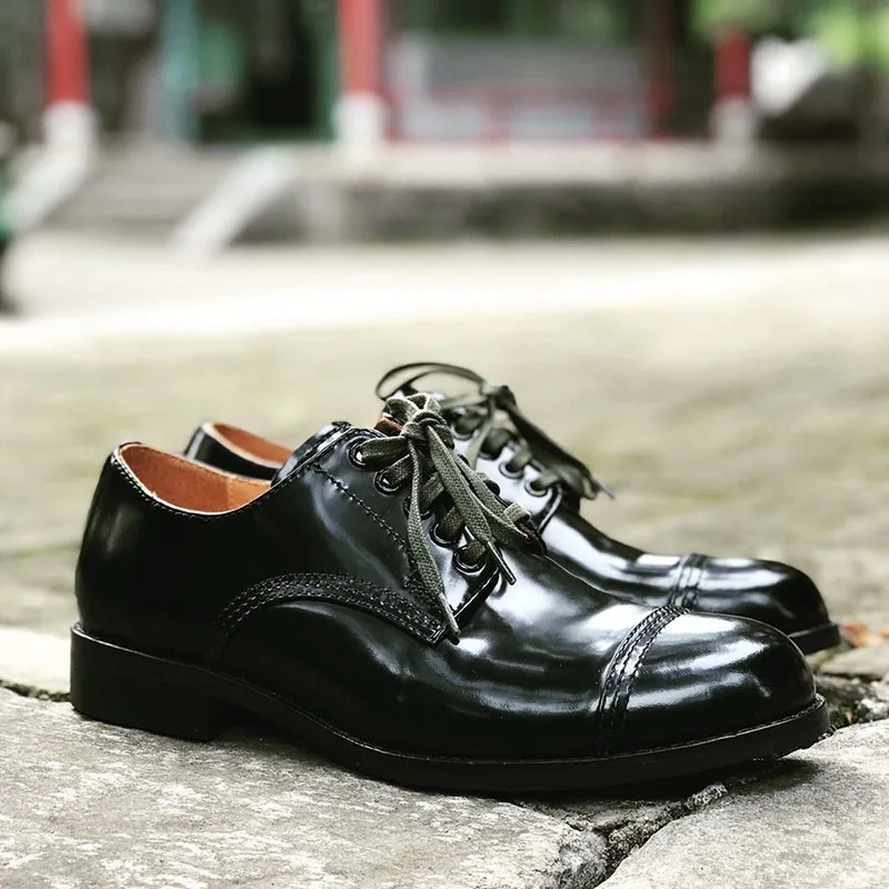 Новая мужская футболка в стиле ретро в стиле милитари с низкой посадкой из бычьей кожи, яркая кожаная футболка с глазком, формальная Busin oes, модная одинарная...
Новая мужская футболка в стиле ретро в стиле милитари с низкой посадкой из бычьей кожи, яркая кожаная футболка с глазком, формальная Busin oes, модная одинарная...