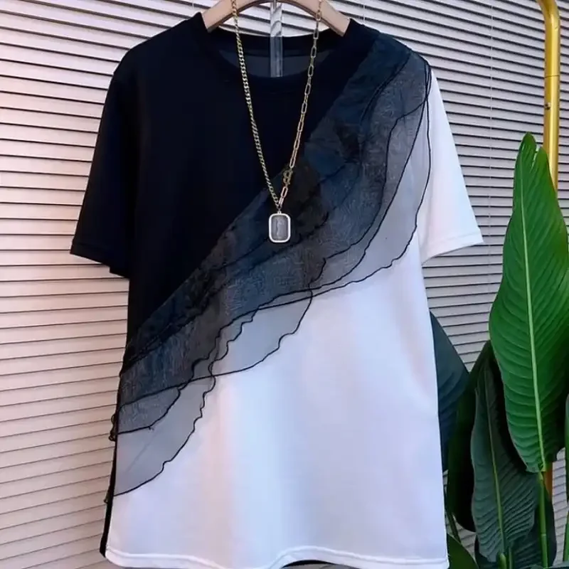 Asymmetrical Spliced Women Blouse With Sheer Overlay Loose Fit Streetwear Style Summer Top O Neck Short Sleeve Casual Wear
Asymmetrical Spliced Women Blouse With Sheer Overlay Loose Fit Streetwear Style Summer Top O Neck Short Sleeve Casual Wear