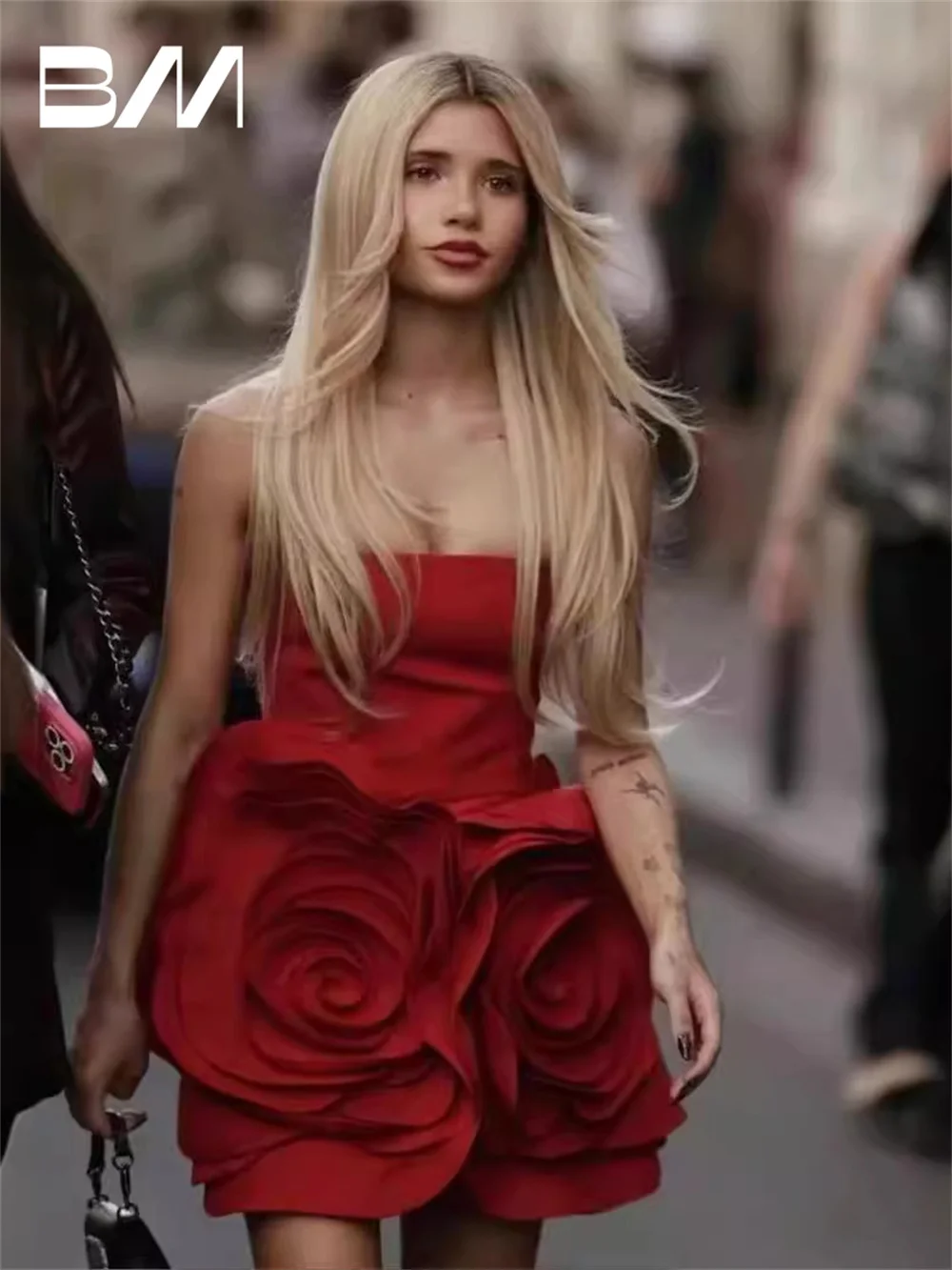 Romantic Strapless Prom Dress Simple A-Line Prom Dresses Beautiful Three-dimensional Large Rose Knee-length Dress Vestidos De No
Romantic Strapless Prom Dress Simple A-Line Prom Dresses Beautiful Three-dimensional Large Rose Knee-length Dress Vestidos De No