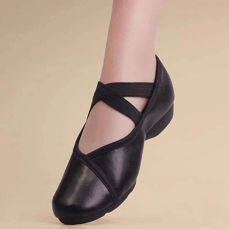 New Women's Fashion Training Dance Leather Shoes Women's Latin Chacha Tango Waltz Shoes
New Women's Fashion Training Dance Leather Shoes Women's Latin Chacha Tango Waltz Shoes
