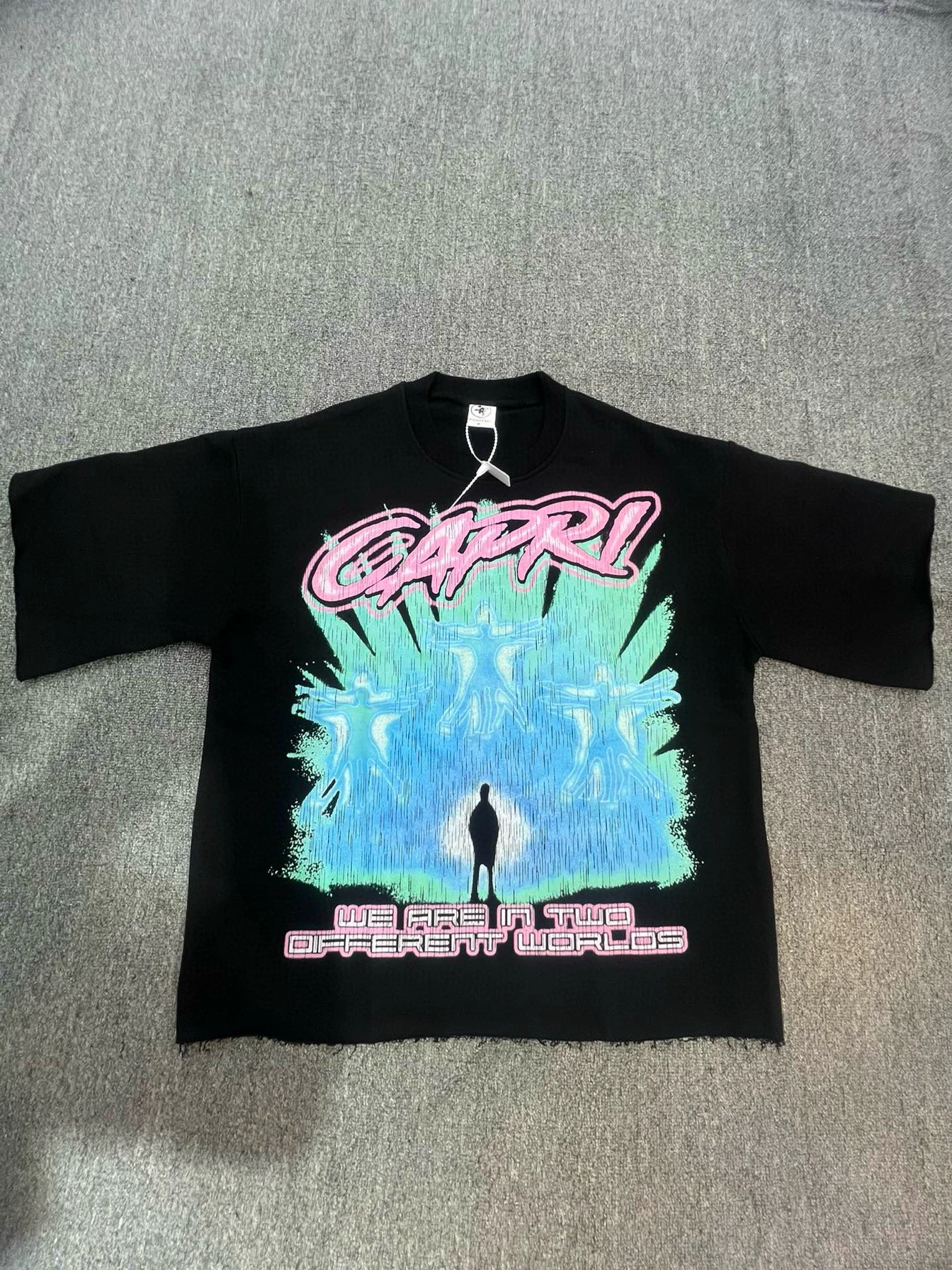 Свободная мужская футболка Project Capri Faion Urban Sle с рукавом до локтя, круглым вырезом, в стиле панк, молодежная, повседневная, всесезонная.
Свободная мужская футболка Project Capri Faion Urban Sle с рукавом до локтя, круглым вырезом, в стиле панк, молодежная, повседневная, всесезонная.