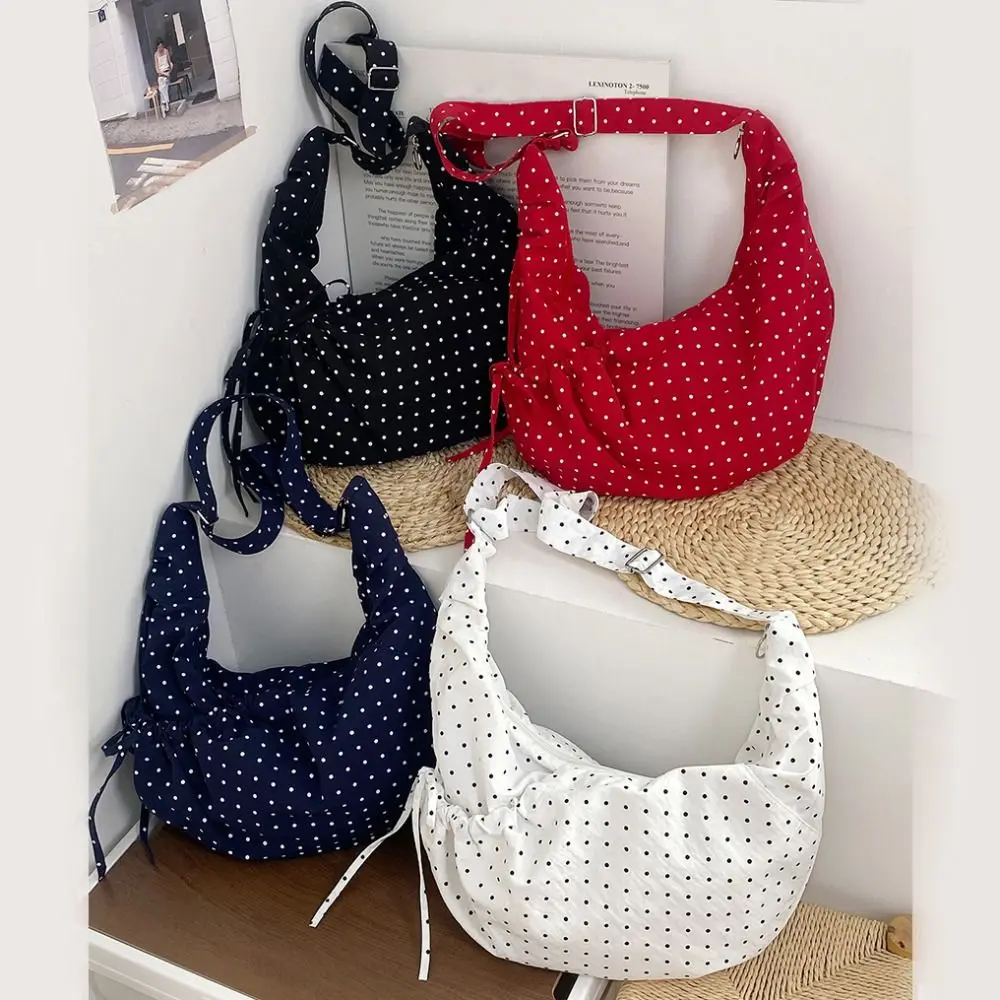 Korean Style Polka Dot Nylon Crossbody Bag Ballet Style Lightweight Pleated Shoulder Bag Large Capacity Prined
Korean Style Polka Dot Nylon Crossbody Bag Ballet Style Lightweight Pleated Shoulder Bag Large Capacity Prined