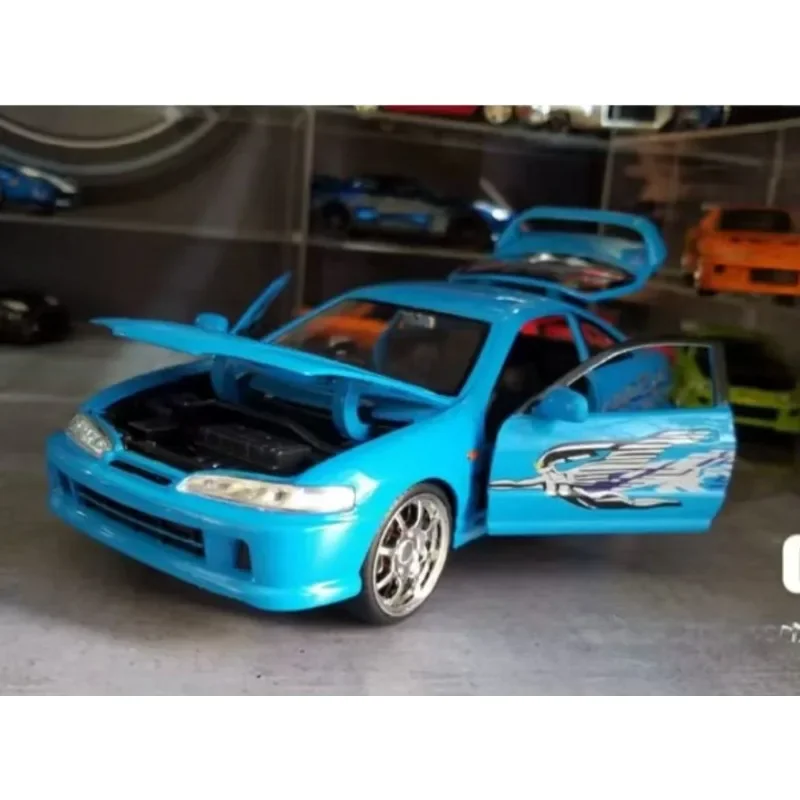 Jada 1:24 1995 Acura Integra Alloy Car Metal Diecasts Classic Model Toy Collection Toys For Children Gift
Jada 1:24 1995 Acura Integra Alloy Car Metal Diecasts Classic Model Toy Collection Toys For Children Gift