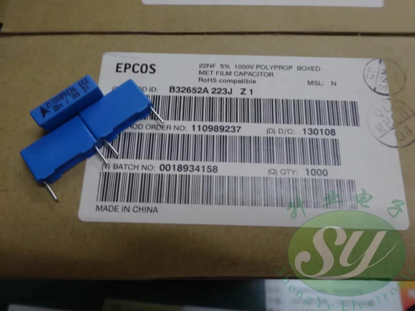 10 шт. EPCOS 0,022 мкФ/1000 В 22nf 223 новый пленочный конденсатор 15 мм B32652A223J
10 шт. EPCOS 0,022 мкФ/1000 В 22nf 223 новый пленочный конденсатор 15 мм B32652A223J