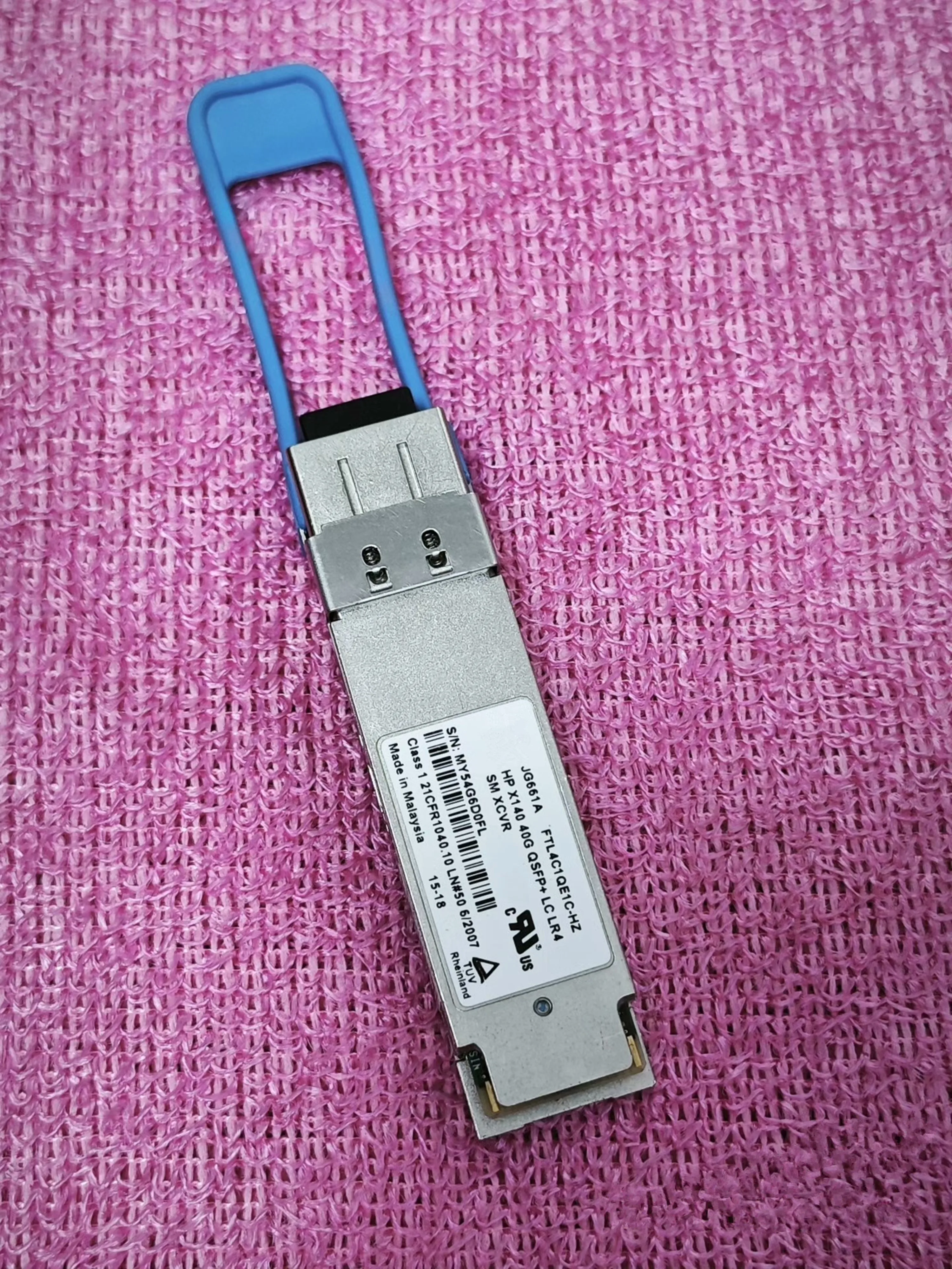 Original New JG661A FTL4C1QE1C-HZ X140 40G QSFP+ LC LR4 Optical Transceiver 40GB 10KM QSFP Fiber Module
Original New JG661A FTL4C1QE1C-HZ X140 40G QSFP+ LC LR4 Optical Transceiver 40GB 10KM QSFP Fiber Module