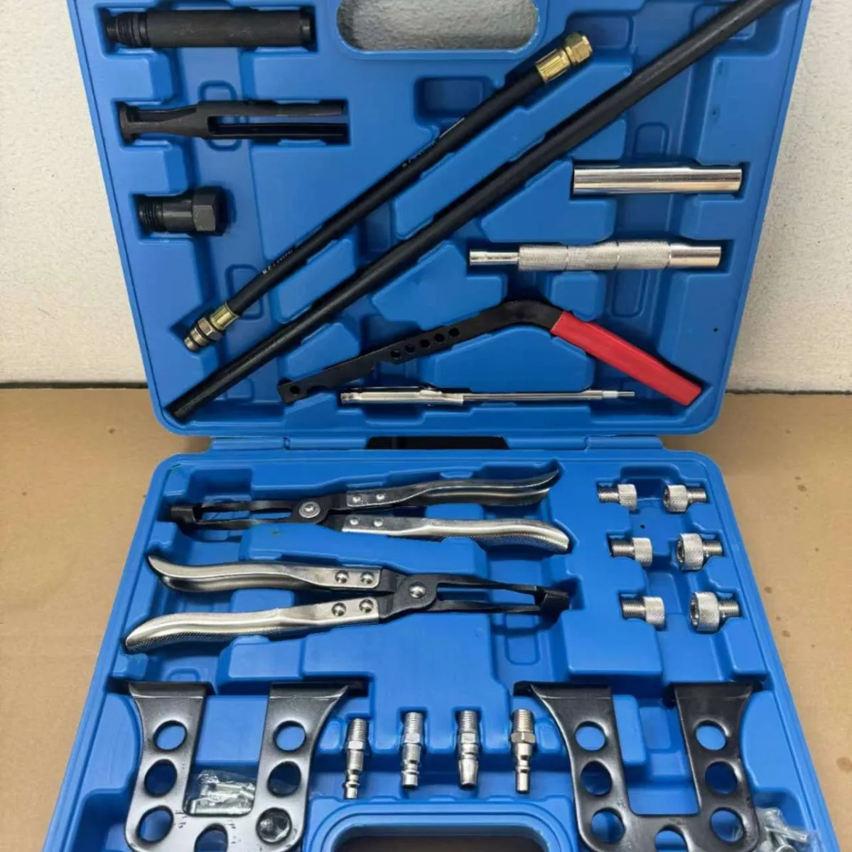 No-Dismantling Valve Pliers No-Dismantling Cylinder Head Valve Oil Seal Replacement Tool Valve Quick Replacement Tool Set
No-Dismantling Valve Pliers No-Dismantling Cylinder Head Valve Oil Seal Replacement Tool Valve Quick Replacement Tool Set