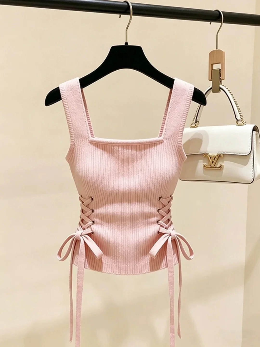 Fashionable Little Fragrance Style Belted Wrap Neck Vest Summer Gentle Versatile Elegance Top Square Collar Strap Design
Fashionable Little Fragrance Style Belted Wrap Neck Vest Summer Gentle Versatile Elegance Top Square Collar Strap Design