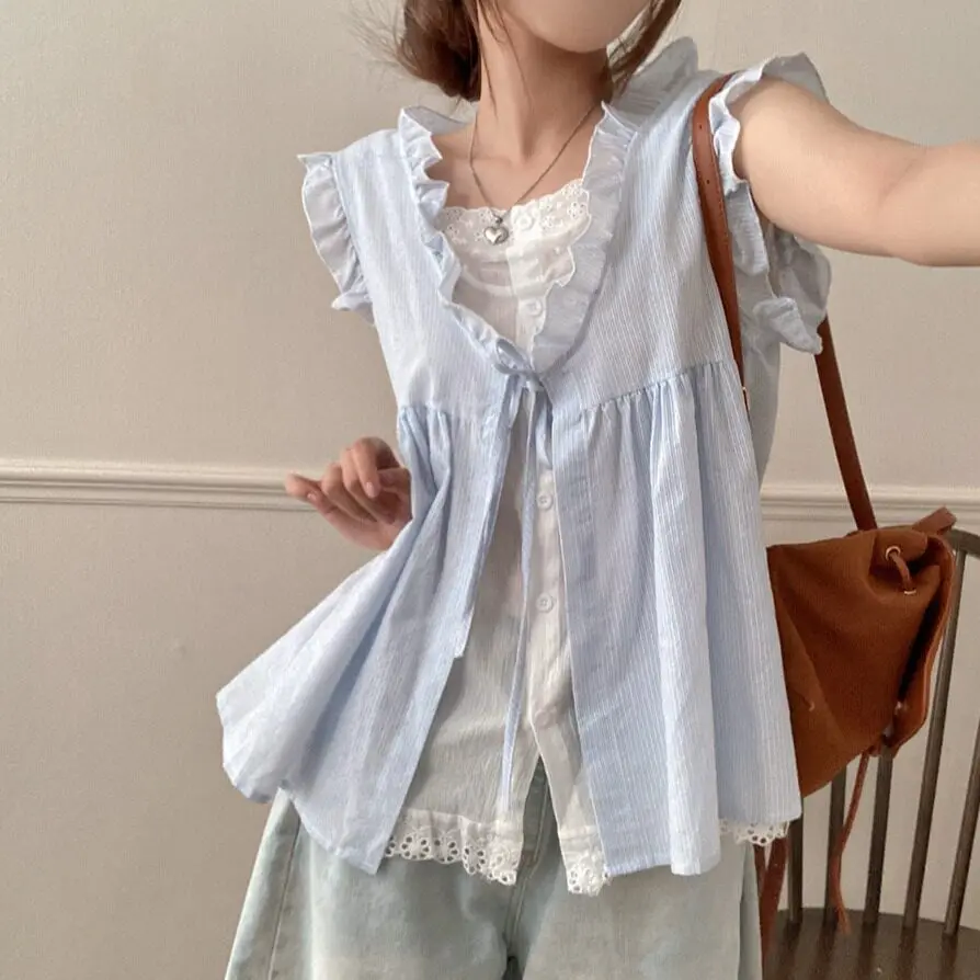Loose Women's Lace Shirt without Sleeves French Style Cotton Polyester Blend Summer Season Casual round Neck No Brand
Loose Women's Lace Shirt without Sleeves French Style Cotton Polyester Blend Summer Season Casual round Neck No Brand