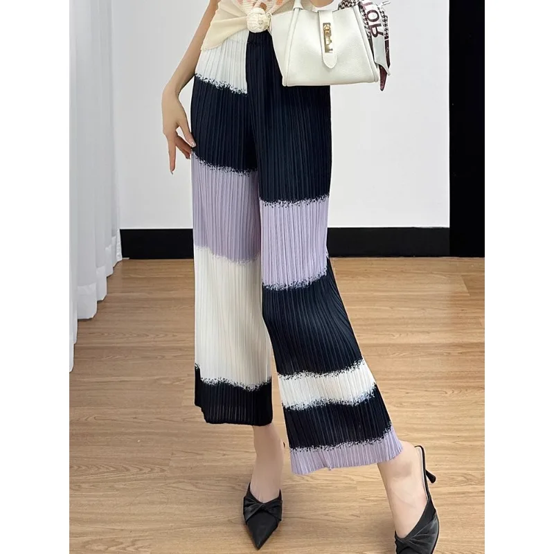 Miyake 2024 Summer New Style Colored Casual Pants High Waist Capris Casual Versatile Folded Wide Leg Pants
Miyake 2024 Summer New Style Colored Casual Pants High Waist Capris Casual Versatile Folded Wide Leg Pants