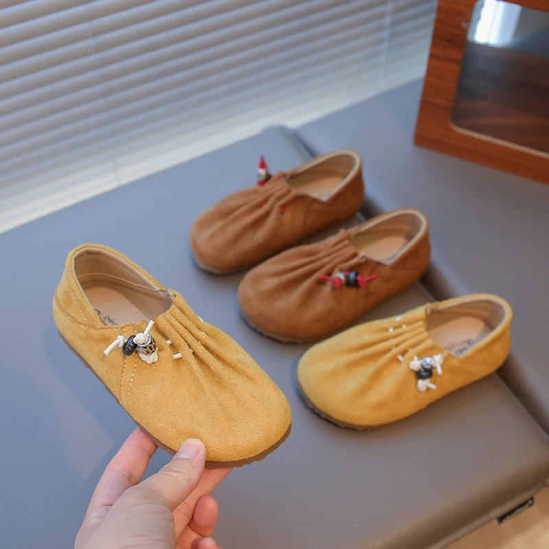 Kids Suede Leather Shoes for Girls 2025 New Autumn Toddler Walking Shoes Soft Sole Slip-on Simple Kids School Outdoor Daily Wear
Kids Suede Leather Shoes for Girls 2025 New Autumn Toddler Walking Shoes Soft Sole Slip-on Simple Kids School Outdoor Daily Wear