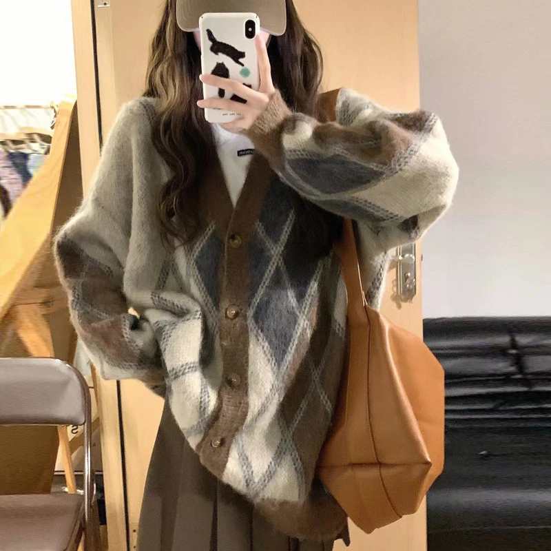 Spring Autumn V-neck Knitted Sweater Women's Lazy Style Chic Open Cardigan Sweater Sweet Style Other Material Knitwear
Spring Autumn V-neck Knitted Sweater Women's Lazy Style Chic Open Cardigan Sweater Sweet Style Other Material Knitwear