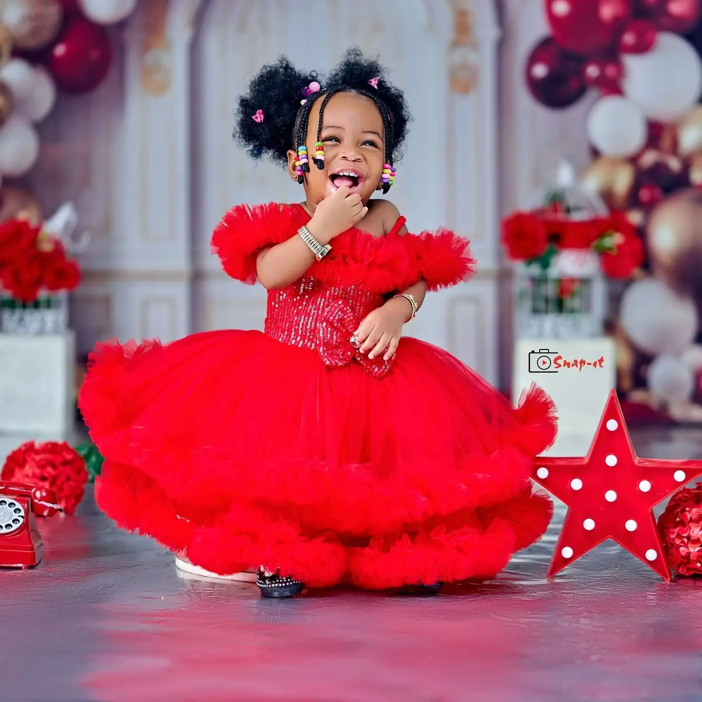 Red Sequined Flower Girl Dresses Princess Customized Tulle Girls Birthday Gowns Party Pageant Dress for Photos
Red Sequined Flower Girl Dresses Princess Customized Tulle Girls Birthday Gowns Party Pageant Dress for Photos