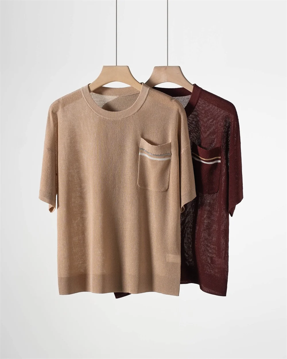 26 Summer New Round Neck Short-sleeved Knit Top Color Block Beaded Loose Linen Women's Clothes
26 Summer New Round Neck Short-sleeved Knit Top Color Block Beaded Loose Linen Women's Clothes
