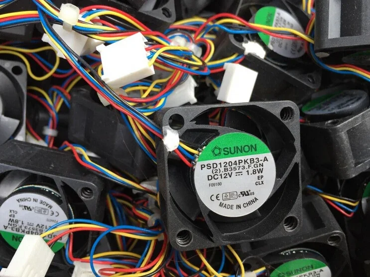 Wholesale: 4020 12V 1.8W 4cm PSD1204PKB3-A 4 line PWM switch fan
Wholesale: 4020 12V 1.8W 4cm PSD1204PKB3-A 4 line PWM switch fan