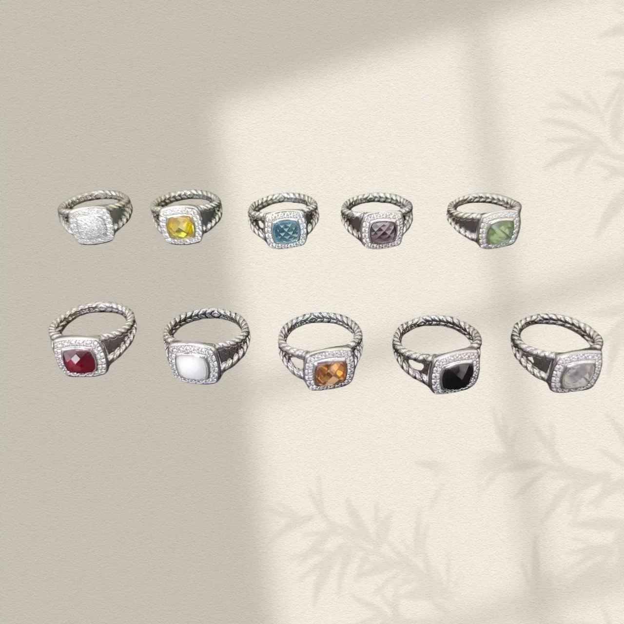 2025 YK New Jewelry Retro Ring Couple Trend Fashion Simple Spiral Design Colored Crystal Ring for Men and Women To Wear
2025 YK New Jewelry Retro Ring Couple Trend Fashion Simple Spiral Design Colored Crystal Ring for Men and Women To Wear