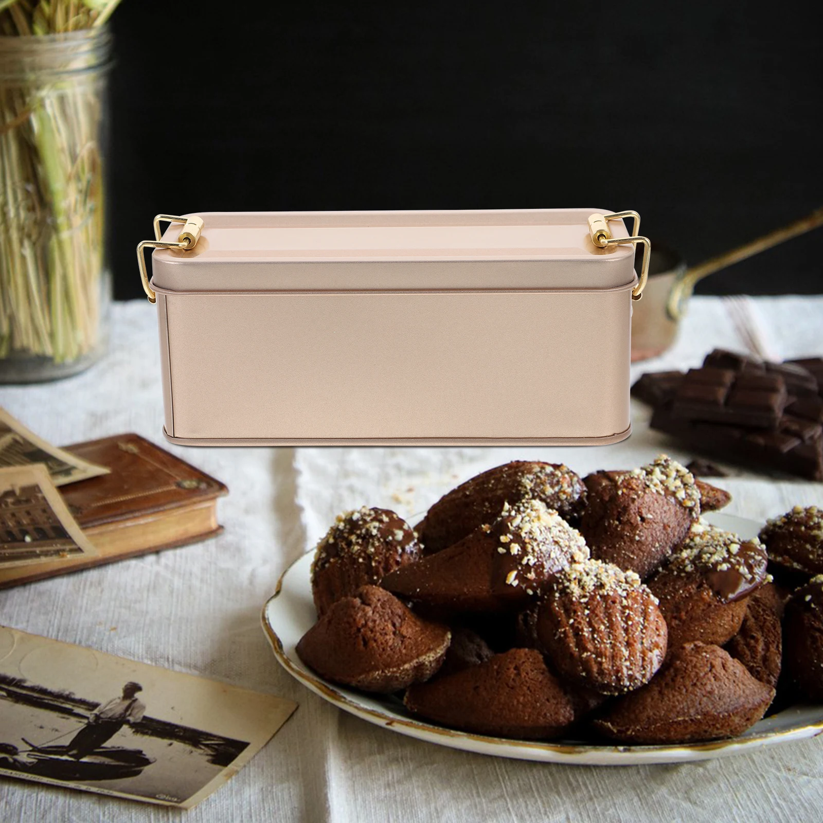 Golden Vintage Tinplate Storage Boxes for Cookies Candies Cookie Storage Box Tea Snacks Airtight Lid Containers
Golden Vintage Tinplate Storage Boxes for Cookies Candies Cookie Storage Box Tea Snacks Airtight Lid Containers
