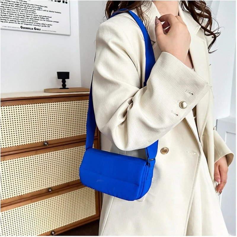 Осенне-зимняя женская сумка через плечо цвета макарон, маленькая легкая сумка через плечо под мышками, шикарная сумка bolsa feminina
Осенне-зимняя женская сумка через плечо цвета макарон, маленькая легкая сумка через плечо под мышками, шикарная сумка bolsa feminina