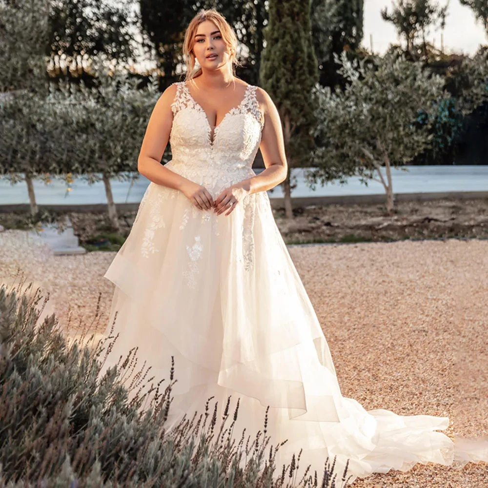 V-neck Spaghetti Strap Appliques Wedding Dresse Sleeveless A-line Wedding Gowns Backless Court Plus Size Bridal Gown vestido de
V-neck Spaghetti Strap Appliques Wedding Dresse Sleeveless A-line Wedding Gowns Backless Court Plus Size Bridal Gown vestido de