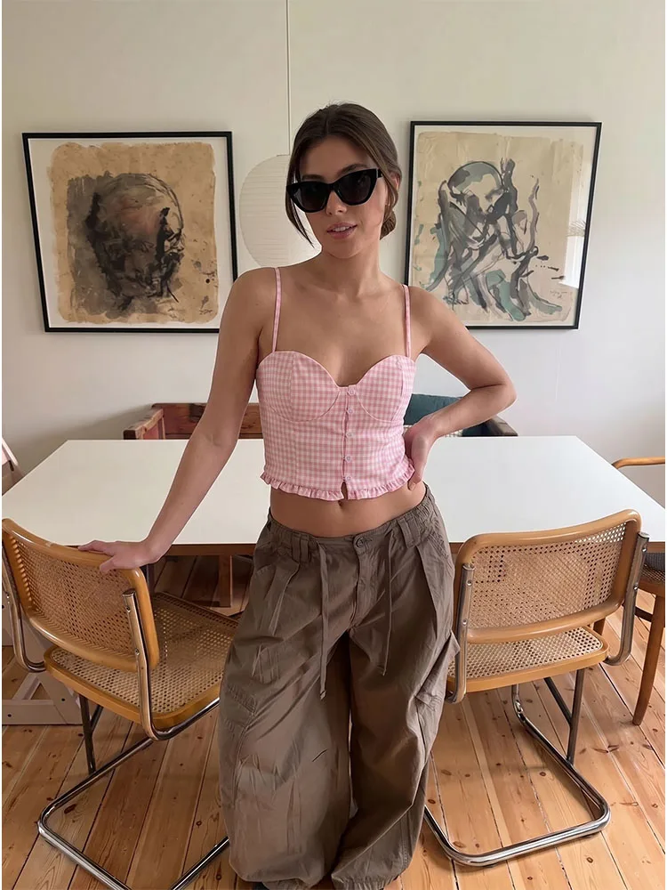 HH Women Summer Spring Old Money Casual Pink Gingham Cami Top Spring Sweetheart Neck Button Front Ruffle Hem Cropped Slim Top
HH Women Summer Spring Old Money Casual Pink Gingham Cami Top Spring Sweetheart Neck Button Front Ruffle Hem Cropped Slim Top