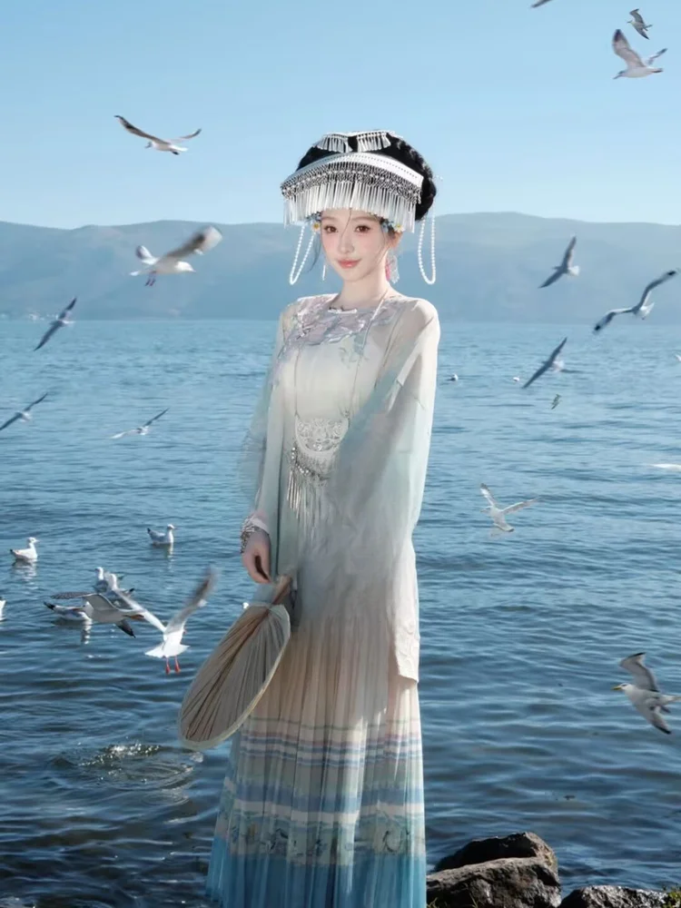 New Studio Ethnic Clothing New Model Minority Girl Travel Photography Costume Fenghuang Ancient City Photography Outfit
New Studio Ethnic Clothing New Model Minority Girl Travel Photography Costume Fenghuang Ancient City Photography Outfit