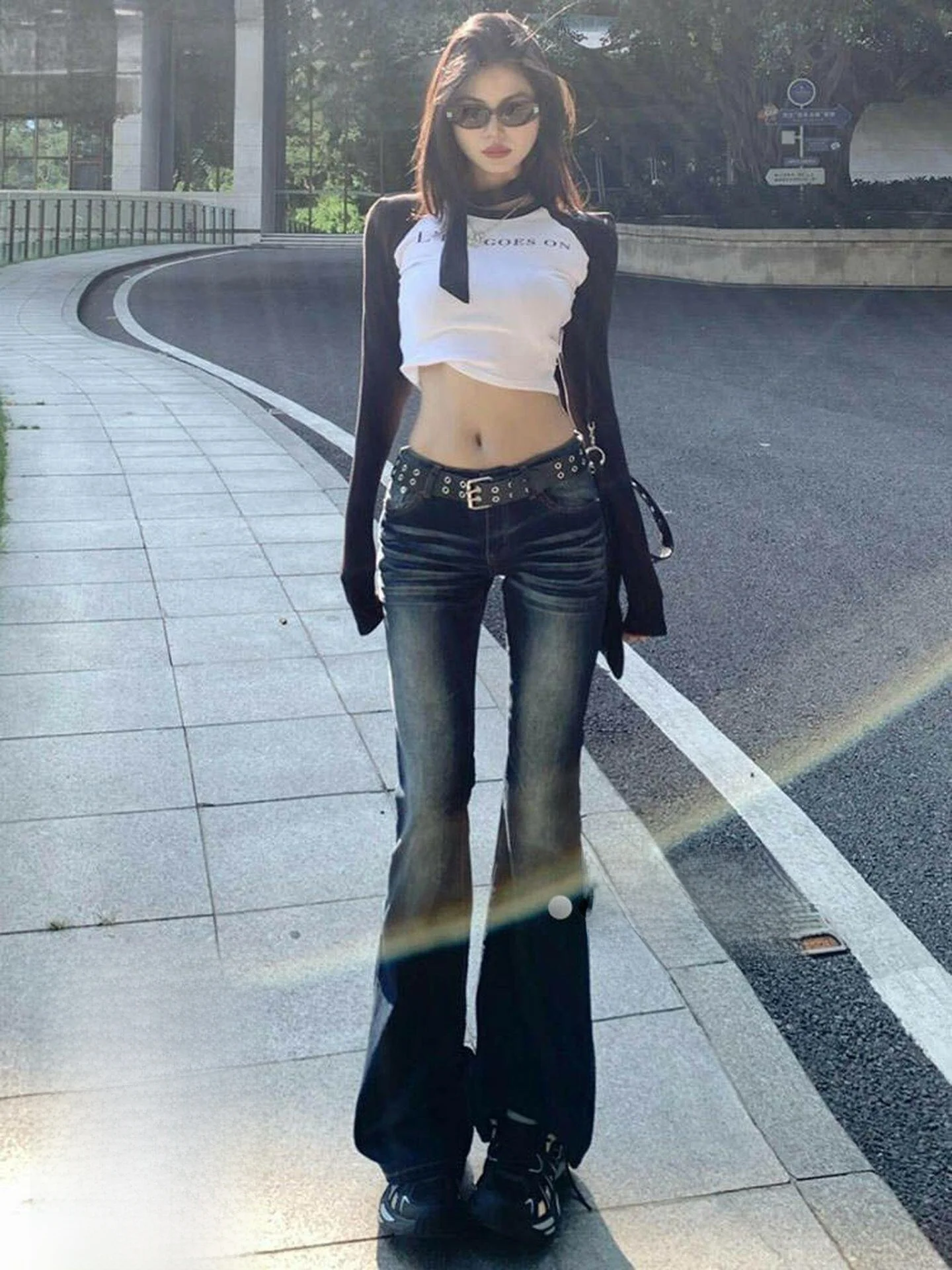 High Waist Slim Fit American Style Bell Bottom Jeans Women's Summer New Style Thin Straight Leg Hoof Pants
High Waist Slim Fit American Style Bell Bottom Jeans Women's Summer New Style Thin Straight Leg Hoof Pants