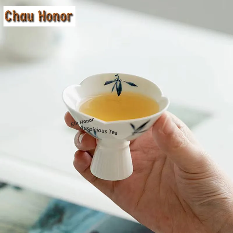 2pc/Set Hand-painted Butterfly Orchid art Ceramic Tea Cup Creative Three Petal High Foot Cup Puer Tea Bowl Kung Fu Tea Set 30ml
2pc/Set Hand-painted Butterfly Orchid art Ceramic Tea Cup Creative Three Petal High Foot Cup Puer Tea Bowl Kung Fu Tea Set 30ml