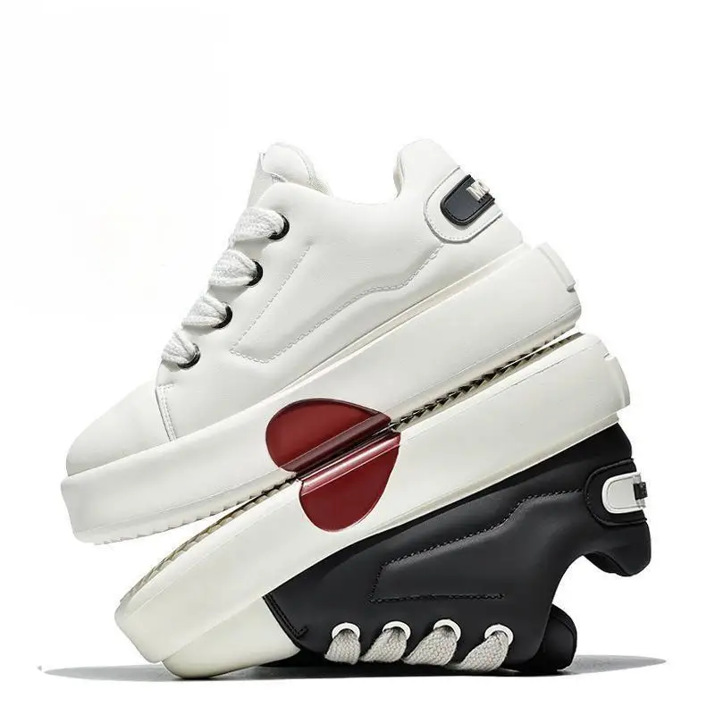 Оригинальные роскошные дизайнерские туфли Mcqueens высшего качества, новые модные брендовые белые кроссовки на высокой платформе, повседневные кроссовки для мужчин и женщин 2025 
Оригинальные роскошные дизайнерские туфли Mcqueens высшего качества, новые модные брендовые белые кроссовки на высокой платформе, повседневные кроссовки для мужчин и женщин 2025