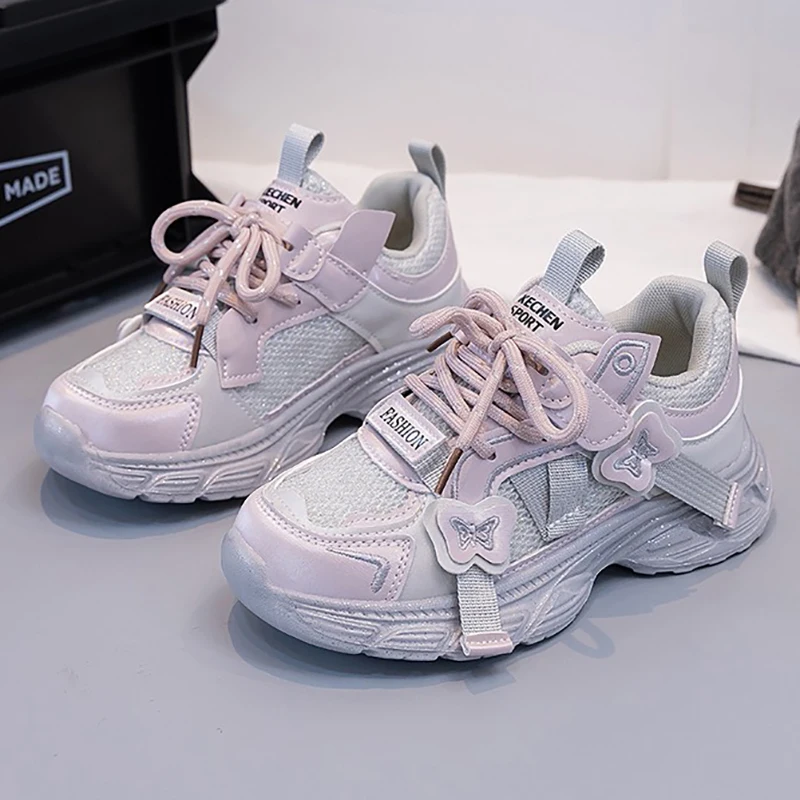 Весенняя спортивная обувь для детей, модные кроссовки для подростков, мальчиков и девочек, эргономичные кроссовки с мягкой подошвой, детская обувь.
Весенняя спортивная обувь для детей, модные кроссовки для подростков, мальчиков и девочек, эргономичные кроссовки с мягкой подошвой, детская обувь.