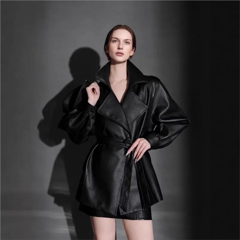 A new style of short with suit collar and cinched waist made leather is perfect for women
A new style of short with suit collar and cinched waist made leather is perfect for women