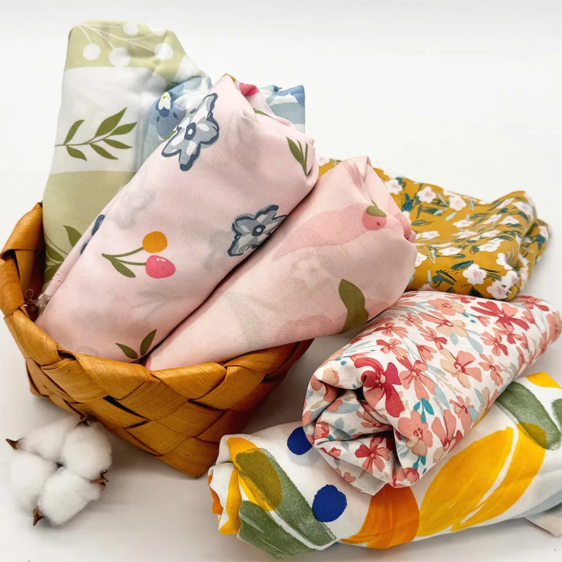 Мягкая и удобная хлопчатобумажная ткань с цветочным принтом 140x100 см, одежда «сделай сам», шитье, чистая хлопковая шерсть, скатерть ручной работы
Мягкая и удобная хлопчатобумажная ткань с цветочным принтом 140x100 см, одежда «сделай сам», шитье, чистая хлопковая шерсть, скатерть ручной работы