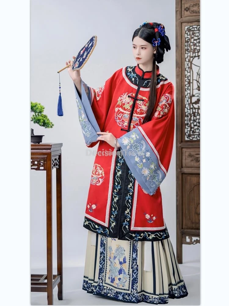 2025 qing dynasty 100% embroidery women qipao demure temperament chinese traditional retro qipao literature art zen garment l005
2025 qing dynasty 100% embroidery women qipao demure temperament chinese traditional retro qipao literature art zen garment l005