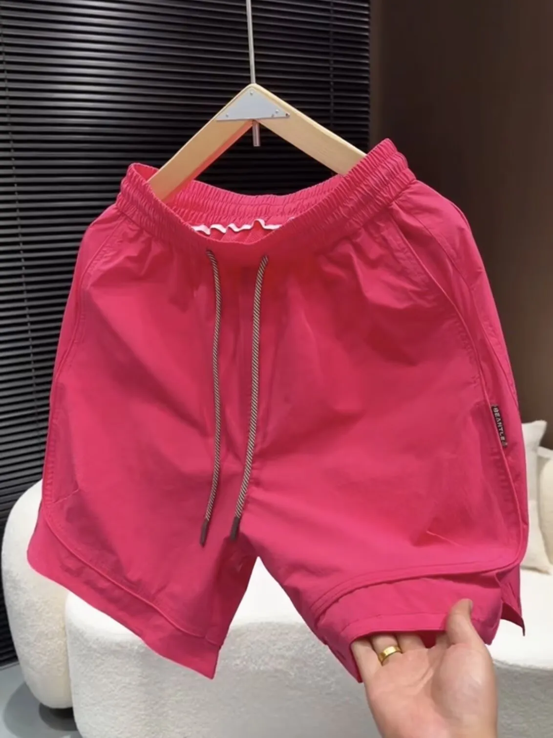 Men's Summer New Style Quick Dry Workwear Shorts Loose Fit Five-Quarter Beach Pants Breathable Fashionable High-End Sensation
Men's Summer New Style Quick Dry Workwear Shorts Loose Fit Five-Quarter Beach Pants Breathable Fashionable High-End Sensation