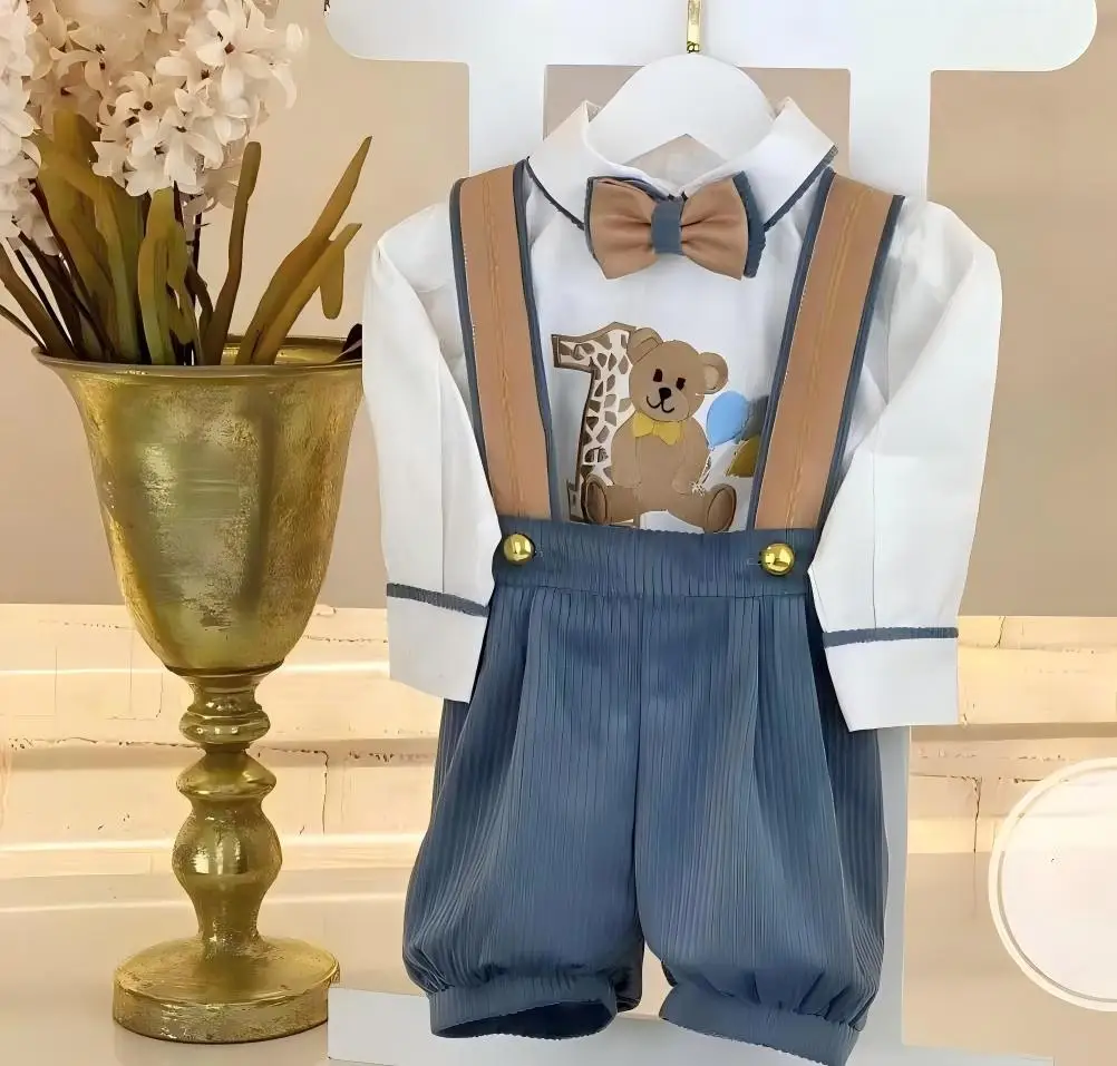 Осенний синий вельветовый костюм с вышивкой «Медведь» для мальчиков 0–6 лет, костюм для фотографии на день рождения C184 
Осенний синий вельветовый костюм с вышивкой «Медведь» для мальчиков 0–6 лет, костюм для фотографии на день рождения C184