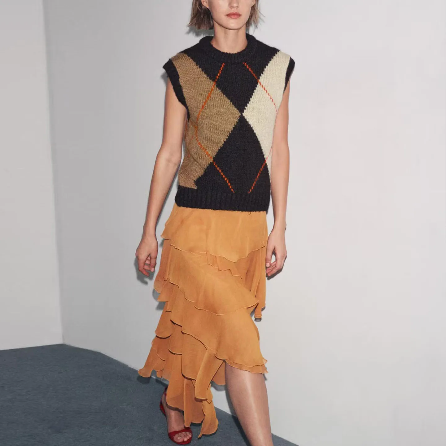 Ele Knitted Faion Vest 2025 Autumn New Arrival Women's Sle Diamond Pattern Embroidery Slim Fit Outerwear Z
Ele Knitted Faion Vest 2025 Autumn New Arrival Women's Sle Diamond Pattern Embroidery Slim Fit Outerwear Z