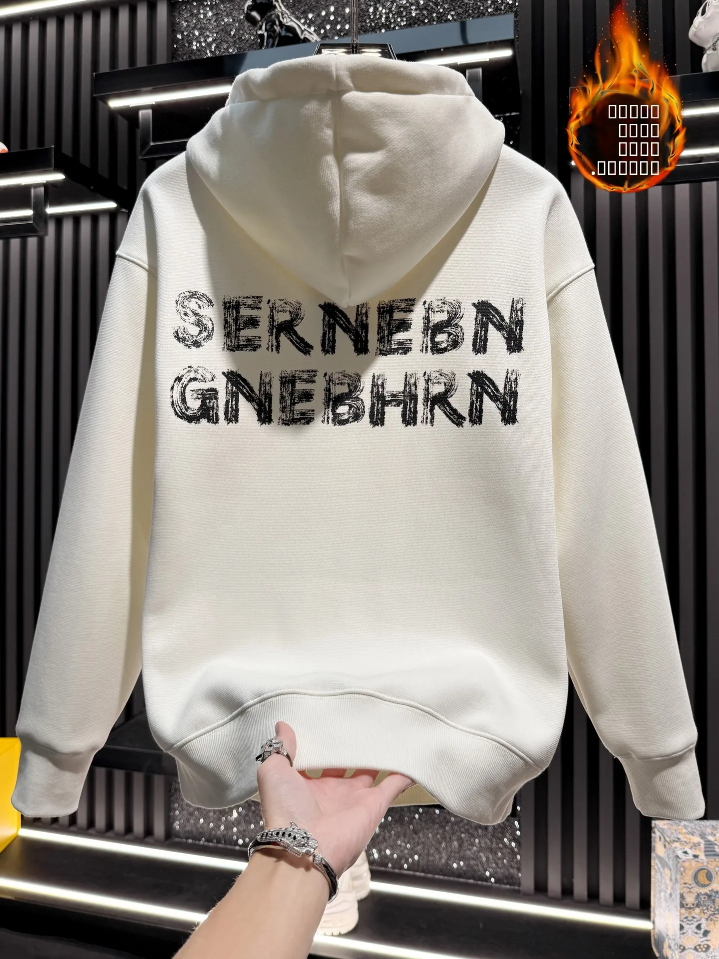 Мужская американская высококачественная утепленная толстовка с начесом и надписью, новинка 2025 года, осенне-зимняя, модная европейская толстовка с длинными рукавами
Мужская американская высококачественная утепленная толстовка с начесом и надписью, новинка 2025 года, осенне-зимняя, модная европейская толстовка с длинными рукавами