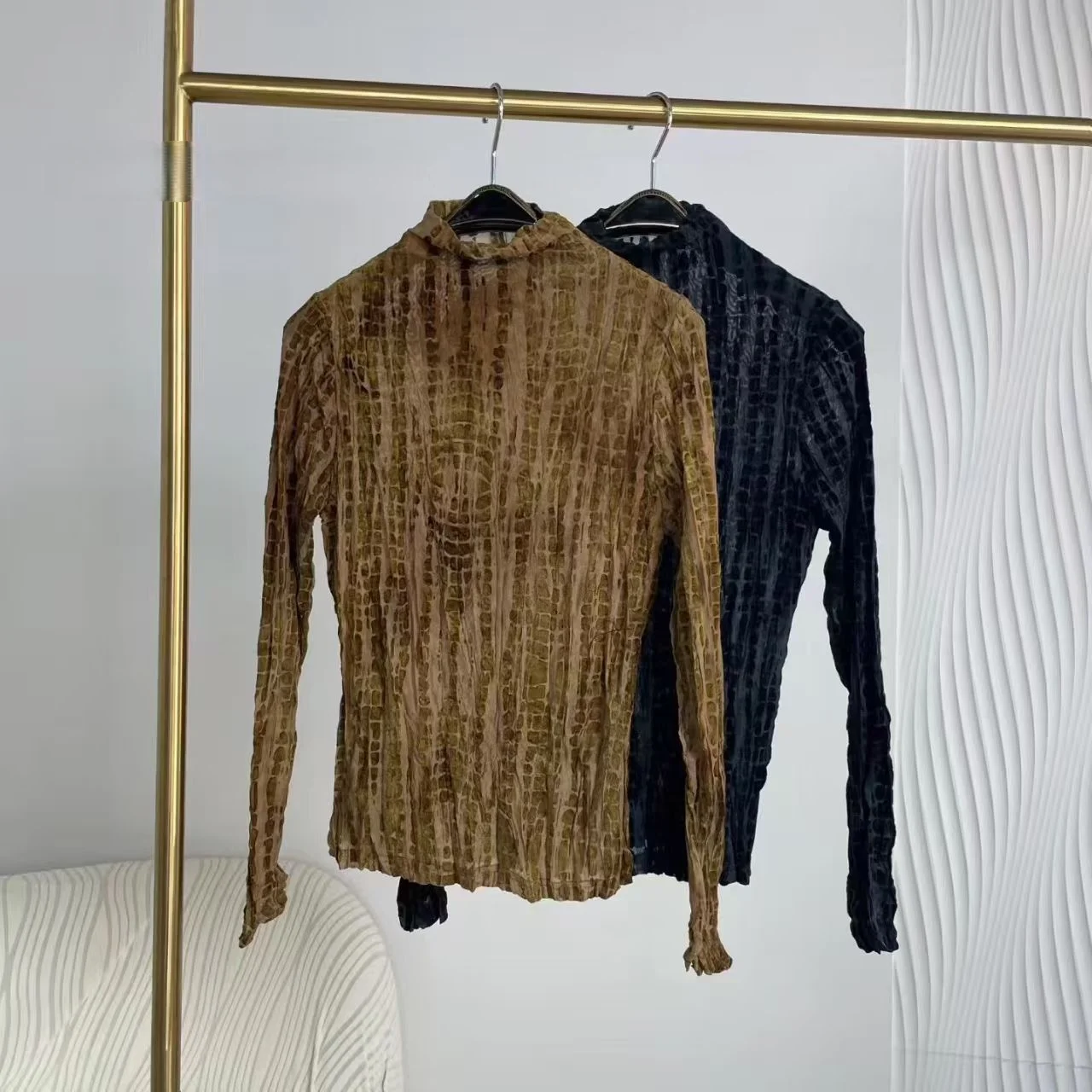 Fashionable Pleated Slim Fit Long Sleeve T-Shirt Women's Base Shirt Top Half High Collar Casual Style Polyester Fiber Thin Model
Fashionable Pleated Slim Fit Long Sleeve T-Shirt Women's Base Shirt Top Half High Collar Casual Style Polyester Fiber Thin Model